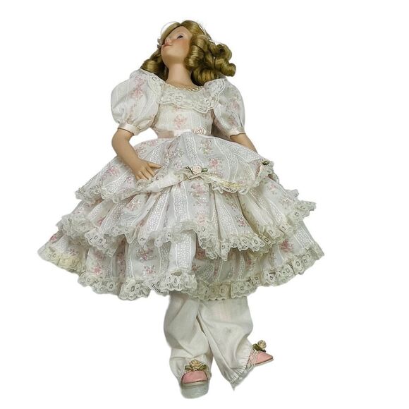 Gorham Victoria's Jubilee Mrs. M & Daughter Porcelain Doll Duo - Picture 7 of 10